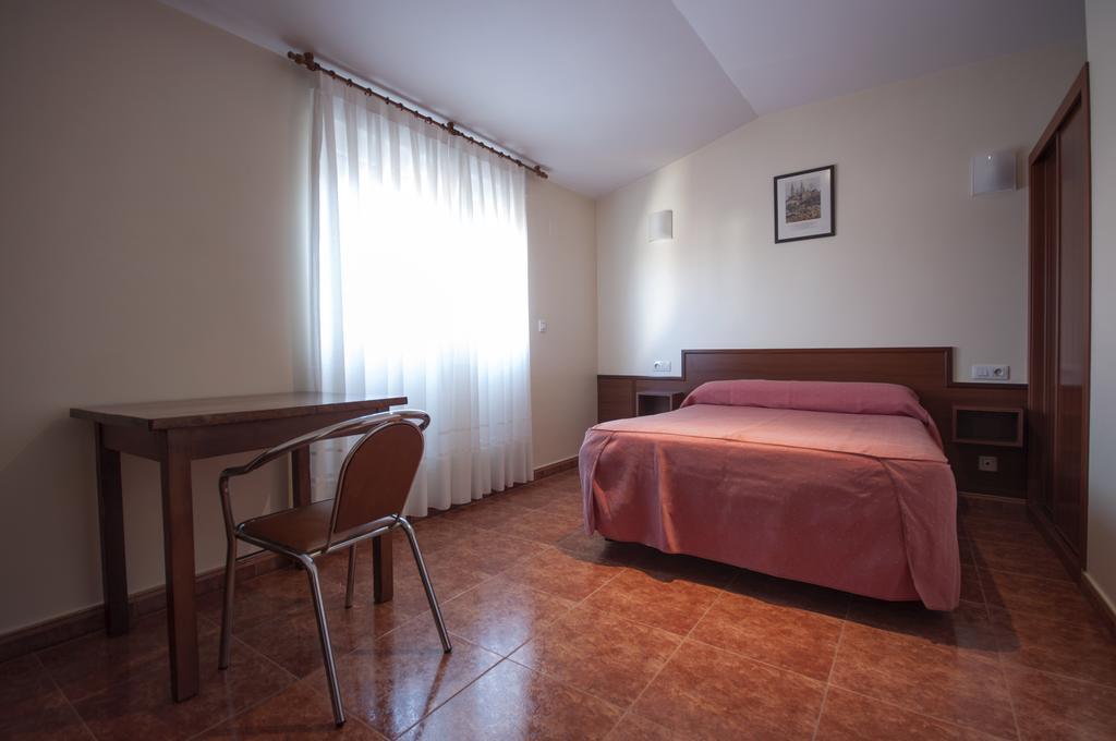U-Hotel Dario Lugo Værelse billede